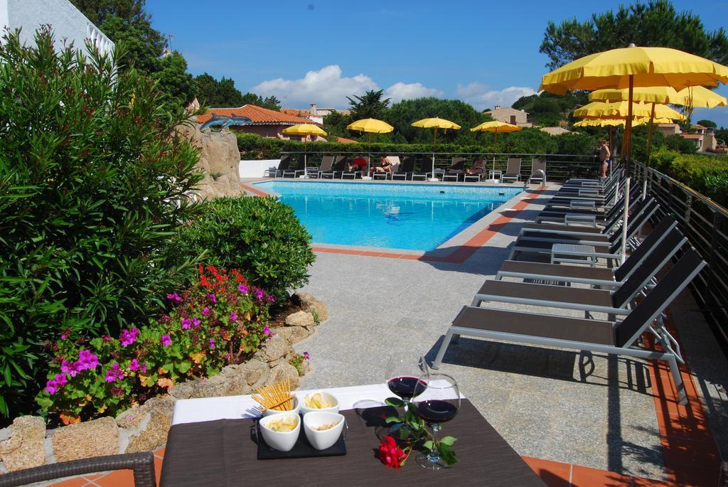 Hotel Mon Repos Baia Sardinia Exteriér fotografie