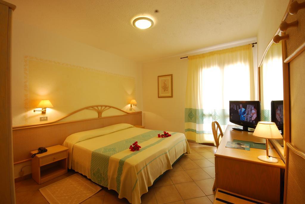 Hotel Mon Repos Baia Sardinia Pokoj fotografie