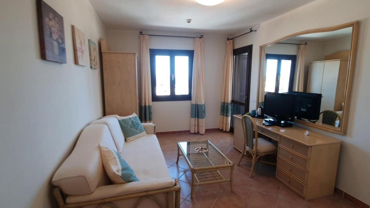 Hotel Mon Repos Baia Sardinia Exteriér fotografie