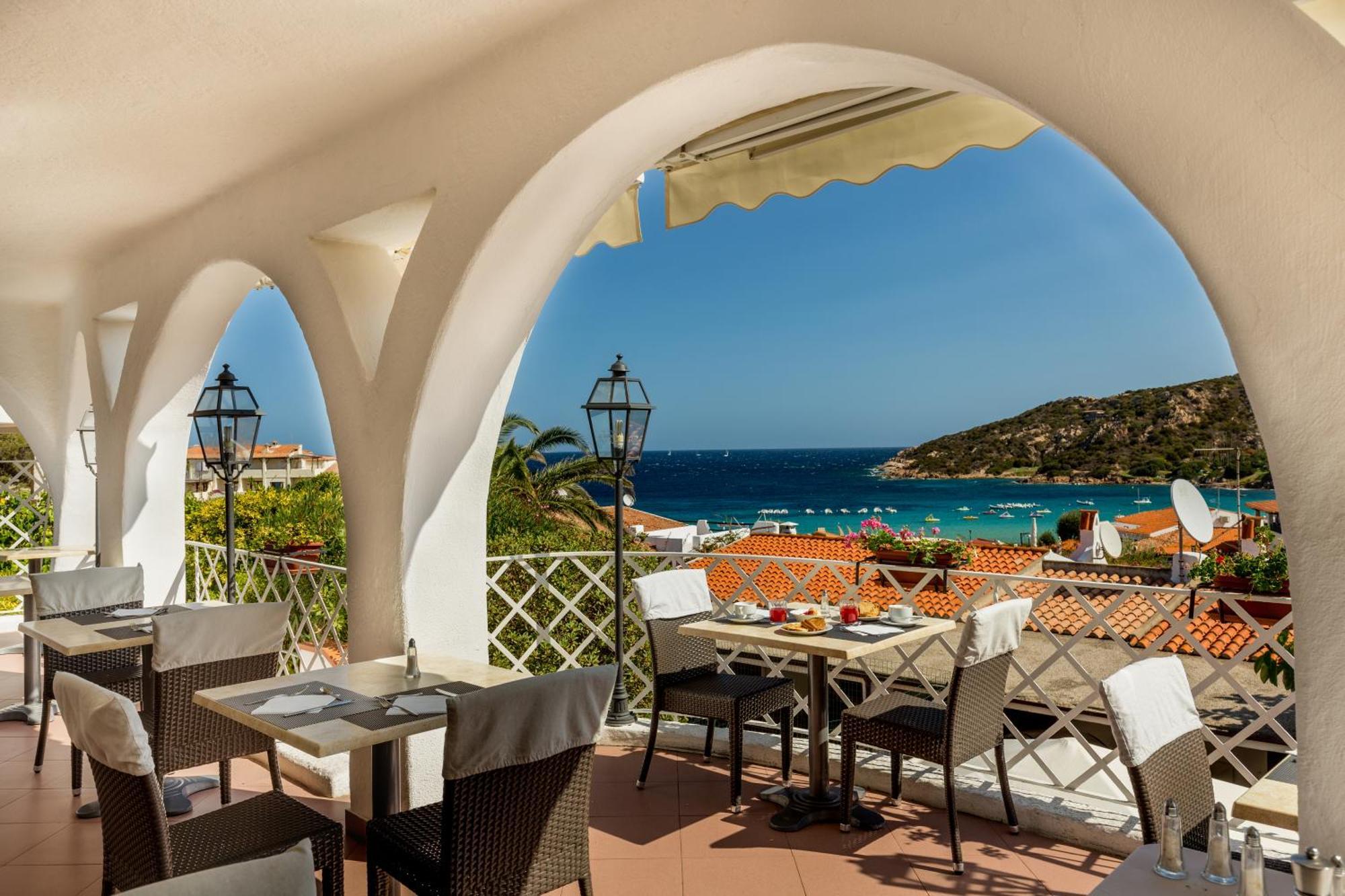 Hotel Mon Repos Baia Sardinia Exteriér fotografie