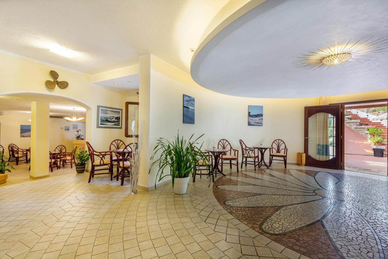 Hotel Mon Repos Baia Sardinia Exteriér fotografie
